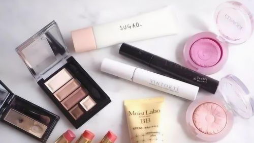 初次學(xué)化妝？Get這些萬能化妝品就對了